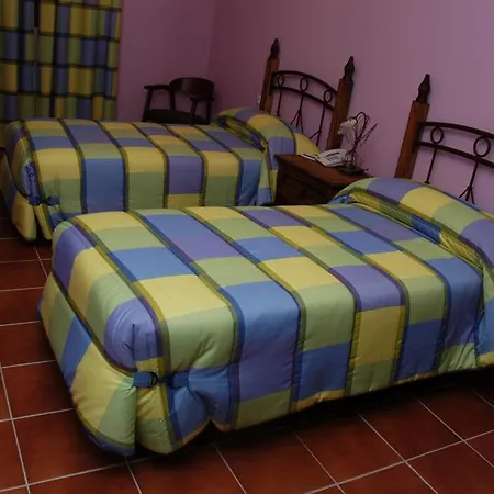 Hotel Rural Los Chaparros *